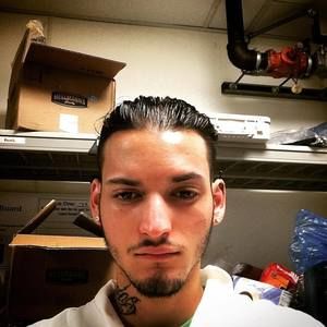 Meet your Posher, Jeris